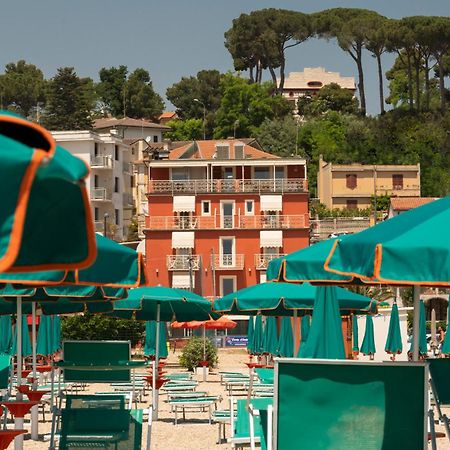 Hotel Villa Sirena נומאנה מראה חיצוני תמונה