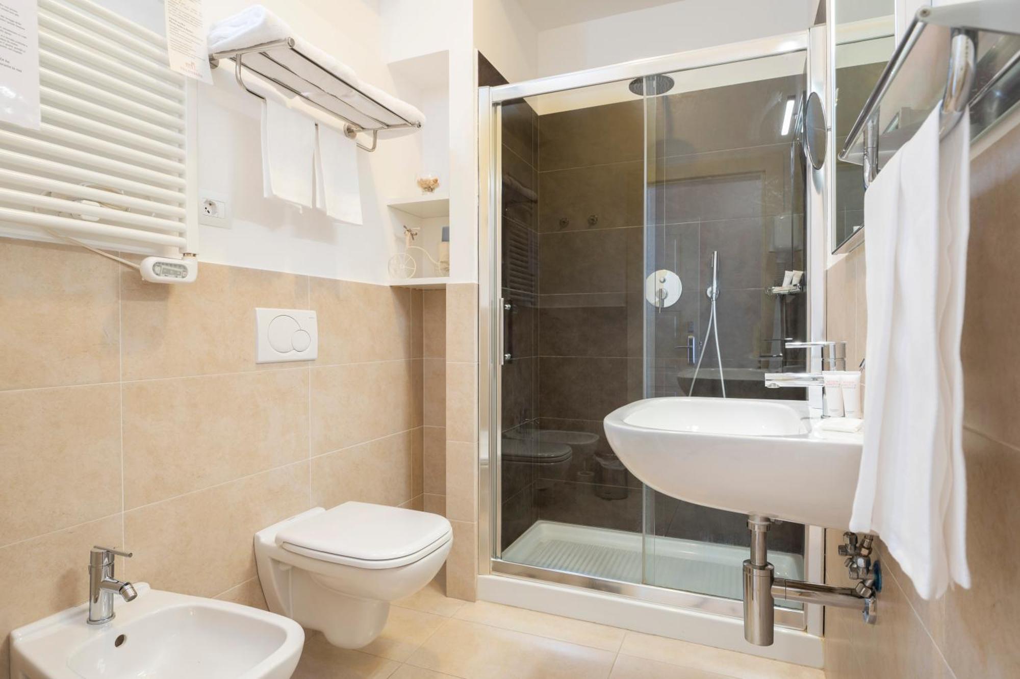 Hotel Villa Sirena נומאנה מראה חיצוני תמונה
