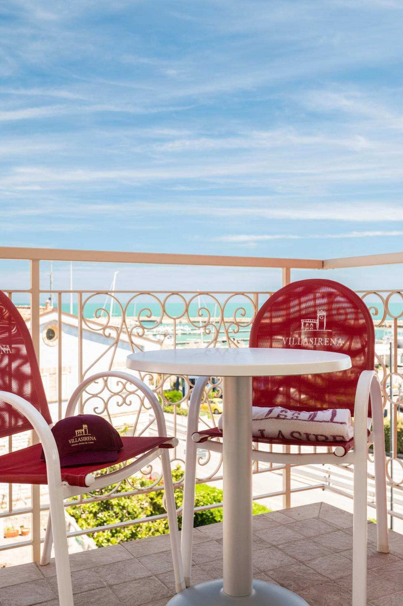 Hotel Villa Sirena נומאנה מראה חיצוני תמונה