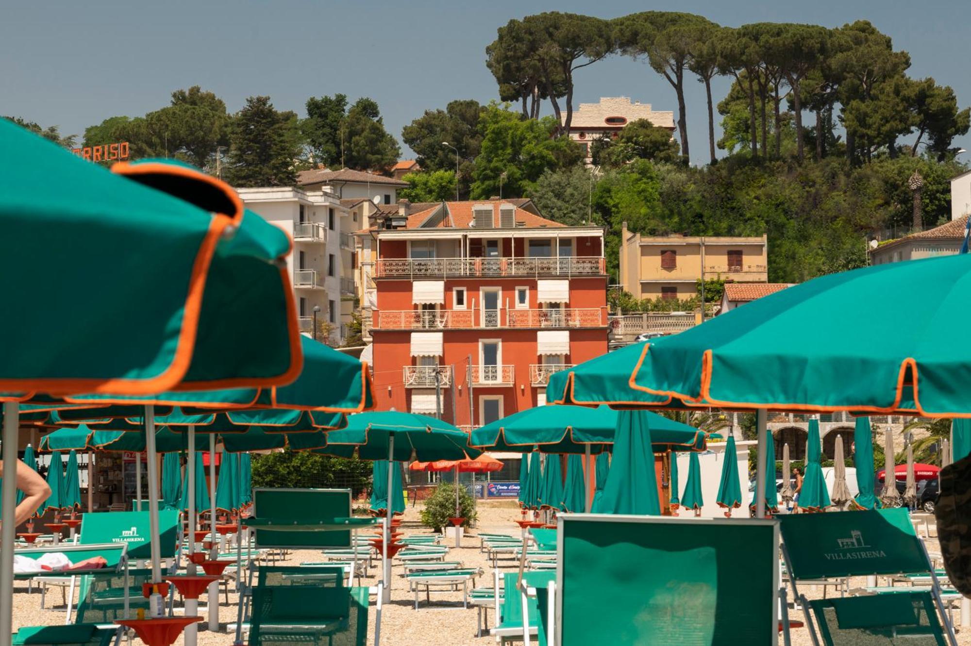 Hotel Villa Sirena נומאנה מראה חיצוני תמונה